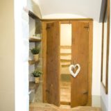 Villa wedding Italy. Antique wooden door in Suite Villa 1.