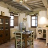 Weddings tuscany. The kitchen area in Suite Villa 5.
