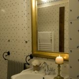 wedding villas accommodation. A detail of the bathroom in Suite Villa 9