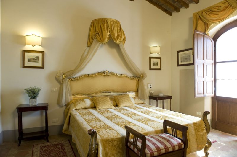 wedding accommodation tuscany. The bedroom of Villa 10
